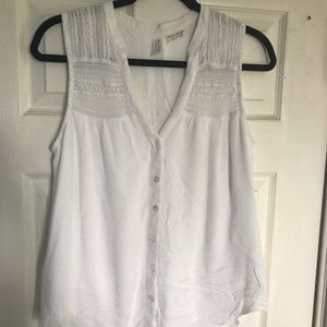Anthropologie sleeveless button-down